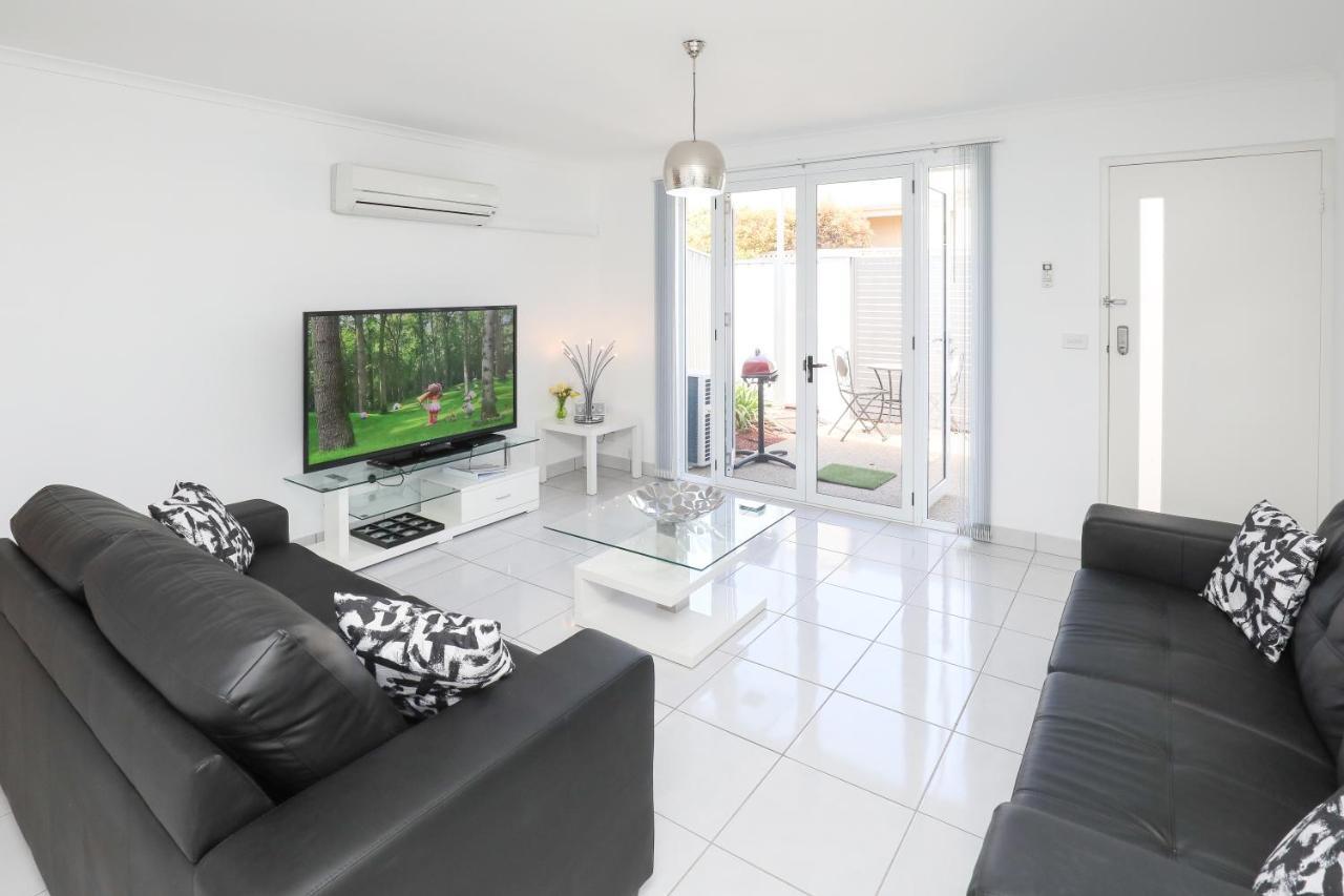 112 โอลีฟ ฮอลิเดย์ - บิสซิเนส ยูนิตส์ Apartment มิลดูรา ภายนอก รูปภาพ